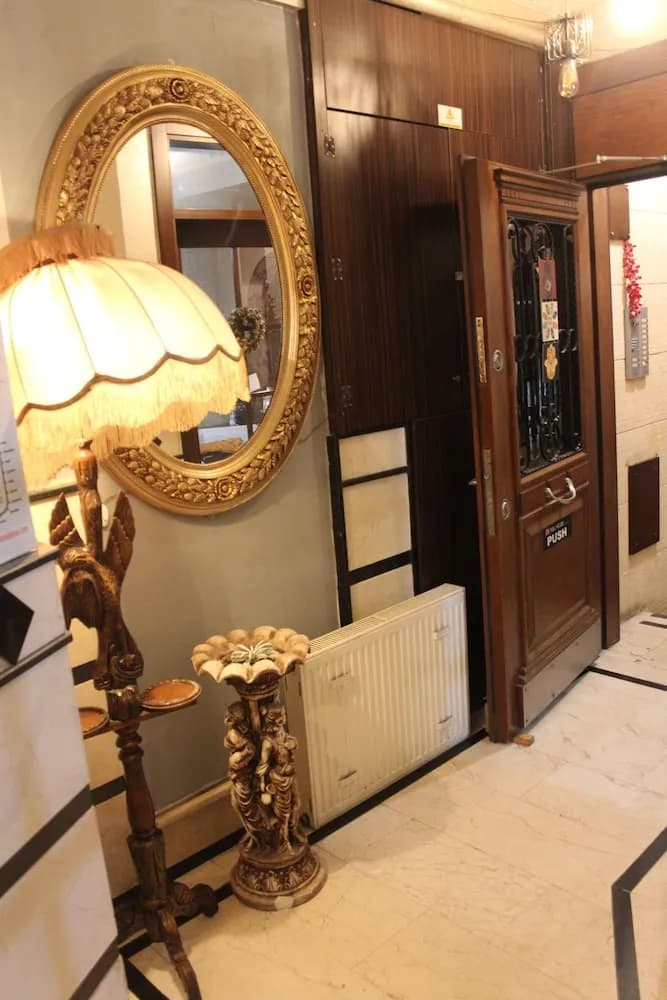 Full House Boutique Otel