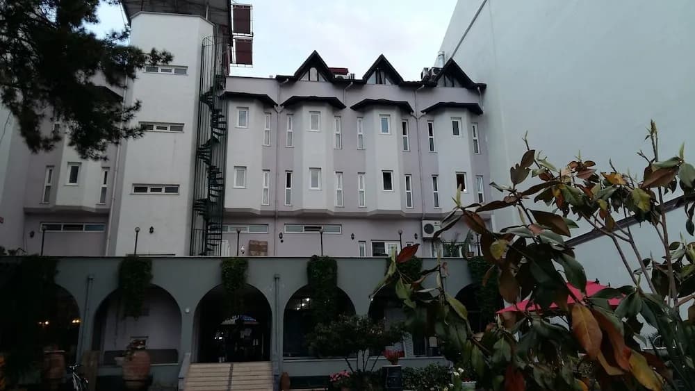 Onder Otel