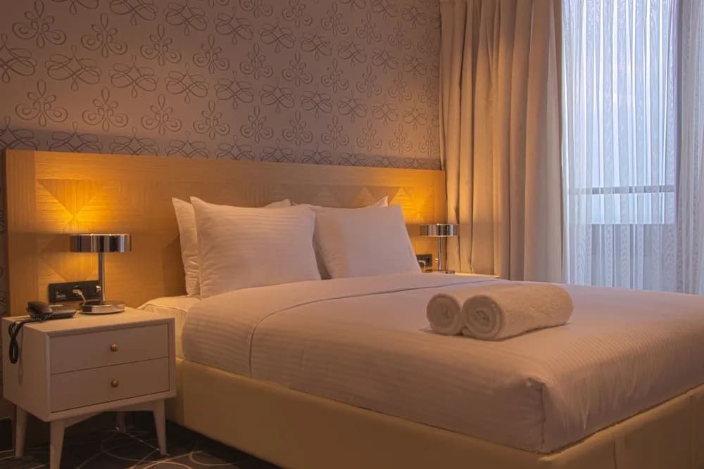 Four-G Hotel
