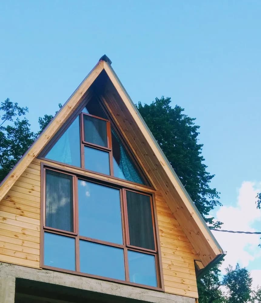 Konaklama yerinin ön cephesi