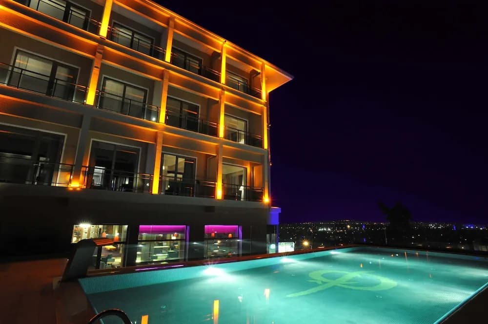 Çelik Palace Hotel Convention Center & Thermal SPA