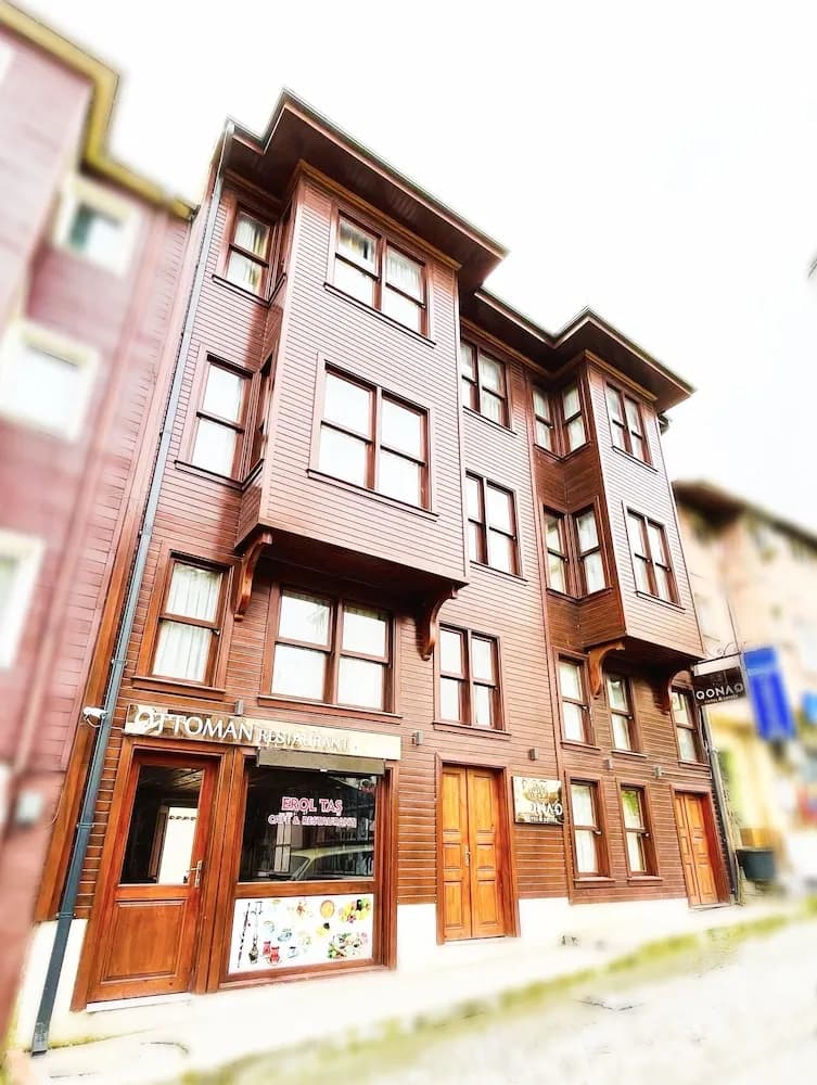 Qonaq Hotel