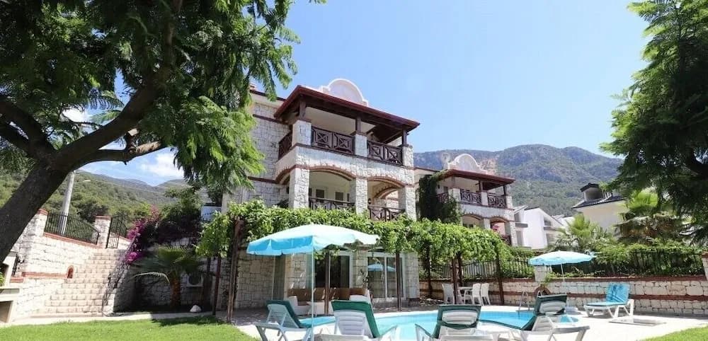 Villa ANM2 by JoyLettings