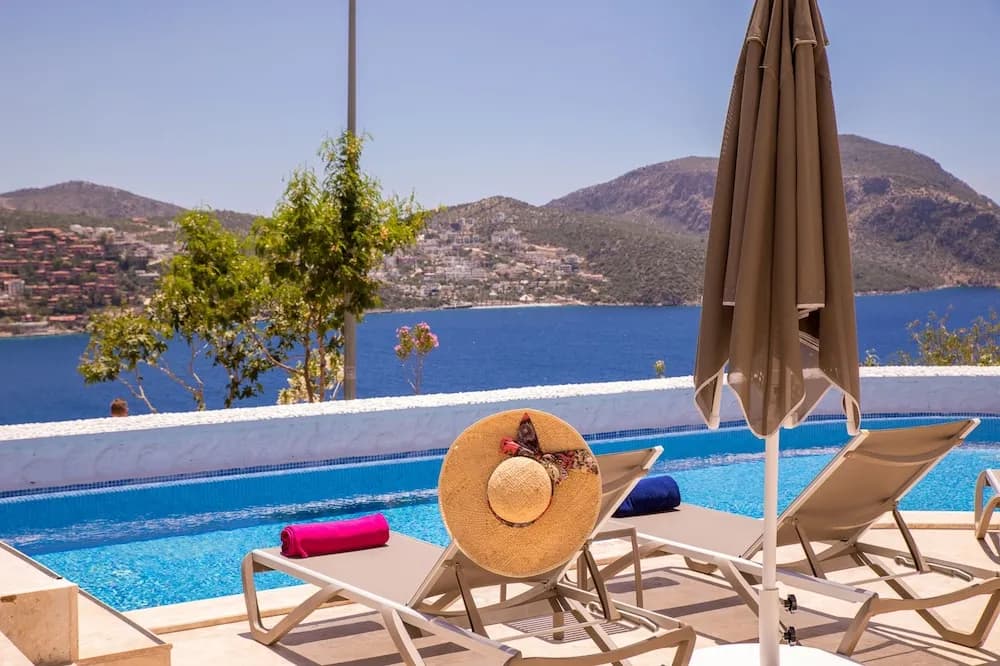 Kalkan Saray Suites - Yetişkin Oteli