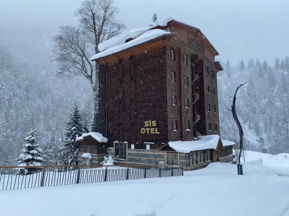 Sis Otel