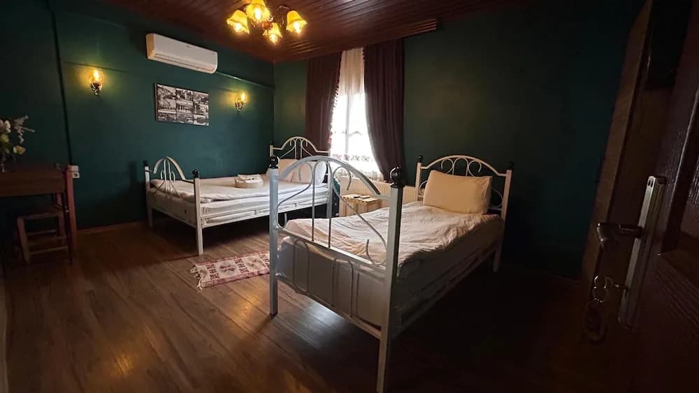 Şirvani Konağı