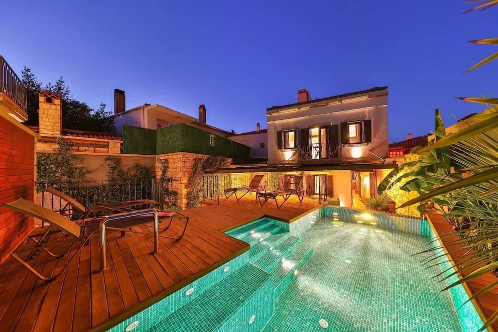 Pitoresk Alaçatı Otel