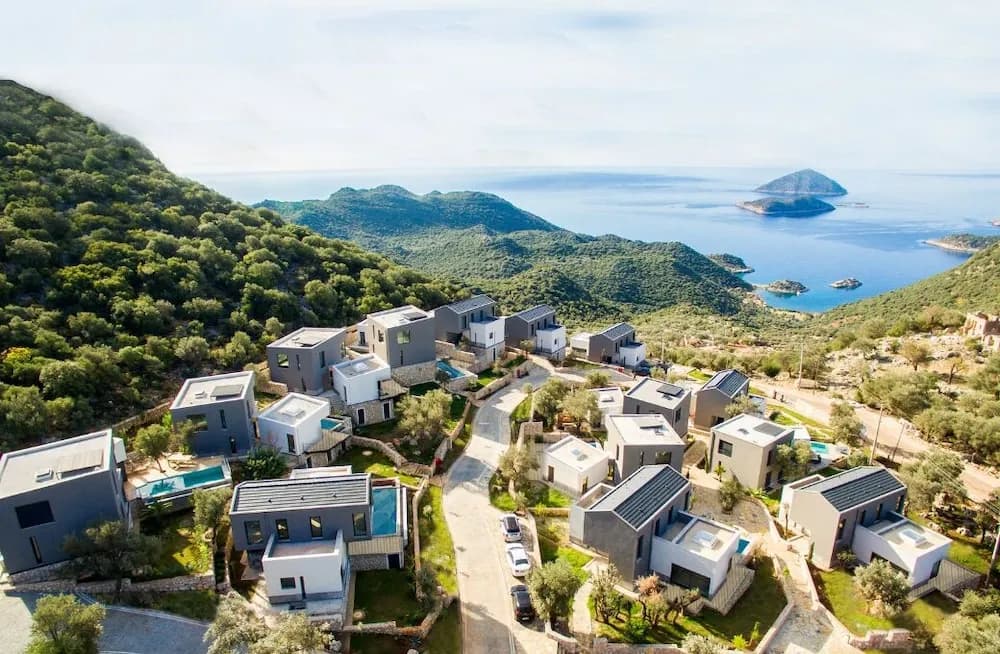 Notos Club: Doğa İçinde Restoranlı ve Tenis Kortlu 14 Premium Villa