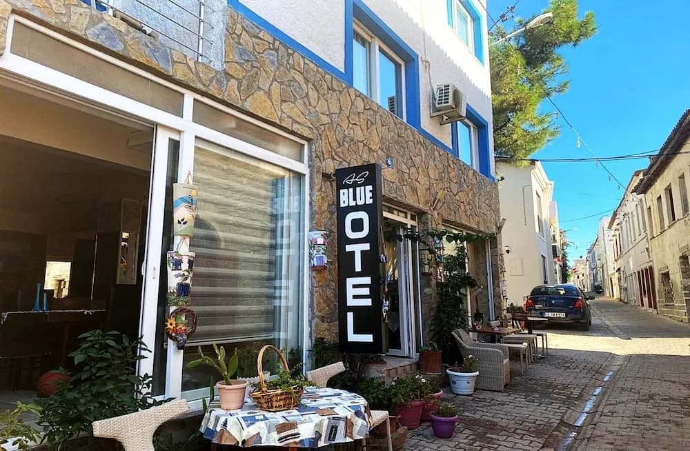 Blue Otel