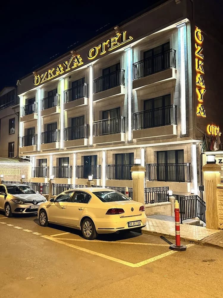Özkaya Otel