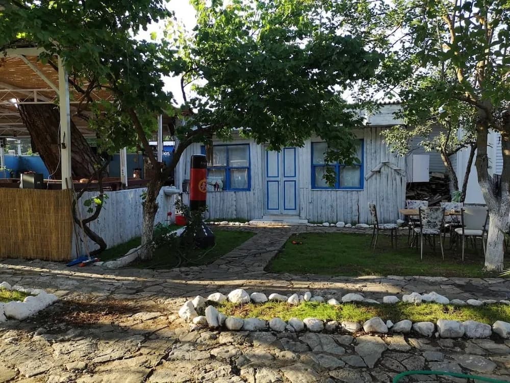 Ata Bungalows