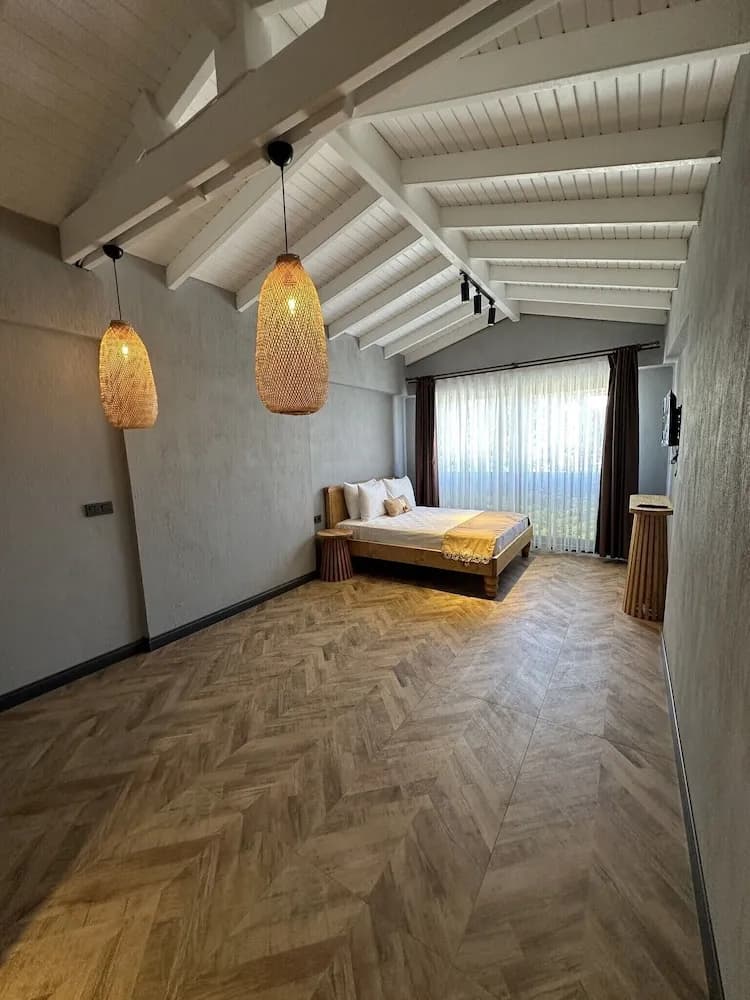 Trina Talles Alaçatı