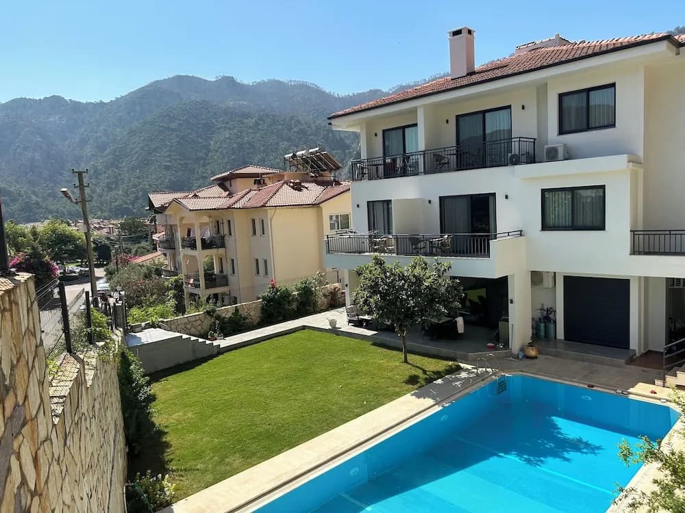 White Suites İçmeler