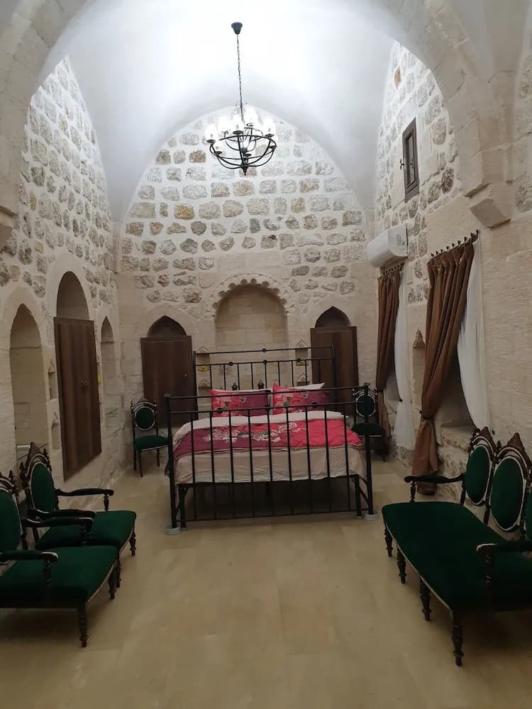 Kale Divan Konağı