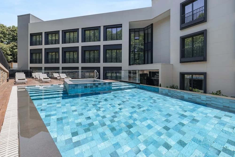 Inventist Hotel Sports Academy