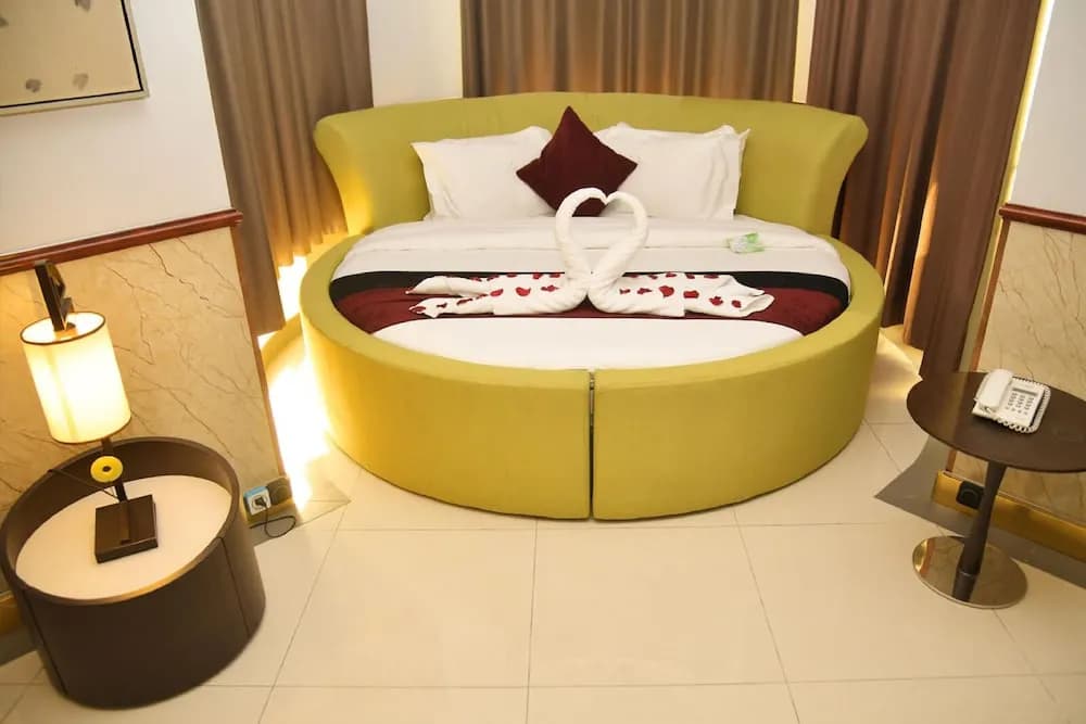 Claridge Star Hotel