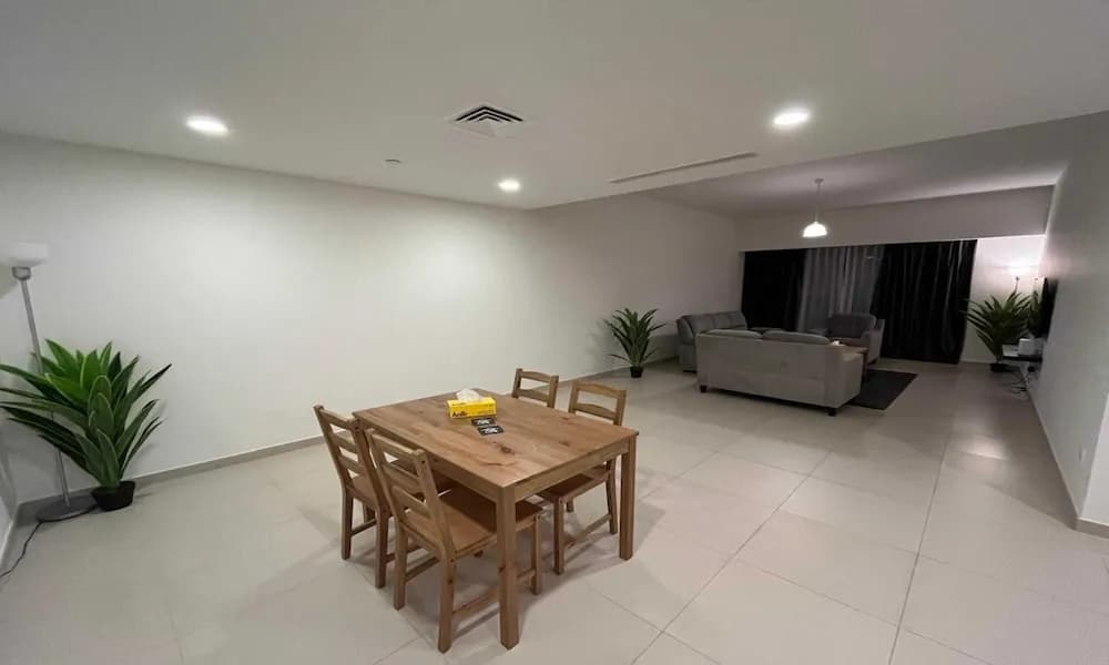 Panoramic View Furnished Apartment in Palette Tower in Tourist Club Area