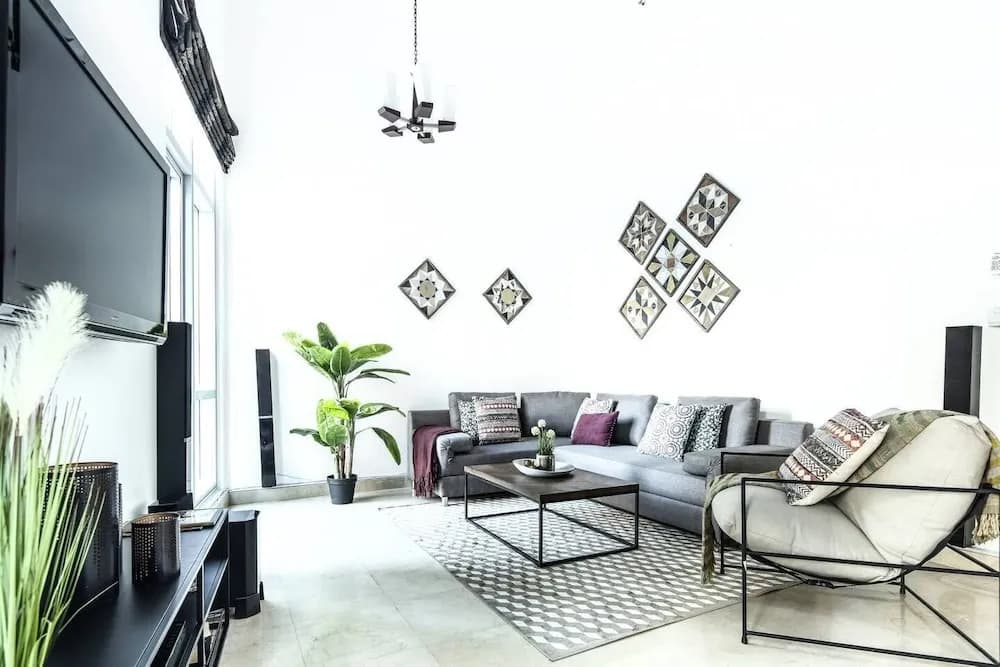 Remarkable & Gorgeous 1BR Loft in Jbr!