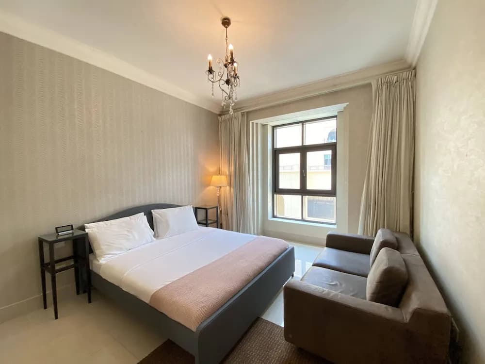 Lux BnB I Souk Al Bahar I Burj Khalifa Views