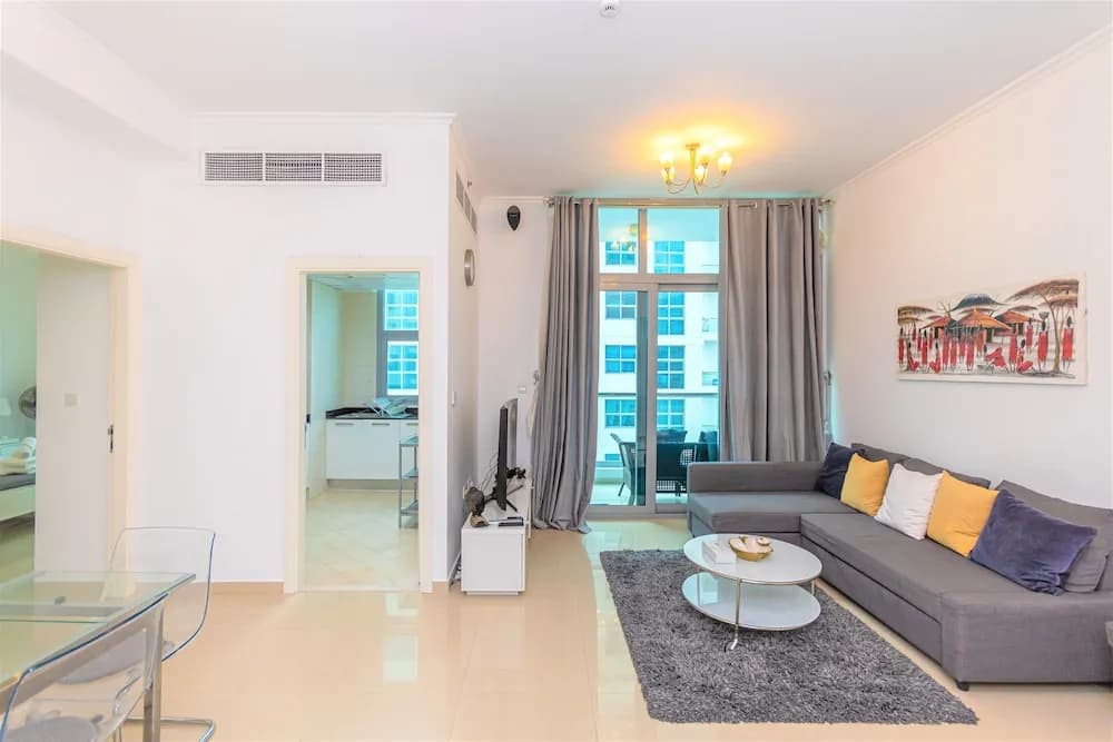 Gorgeous 1 bedroom with balcony in Dubai Marina