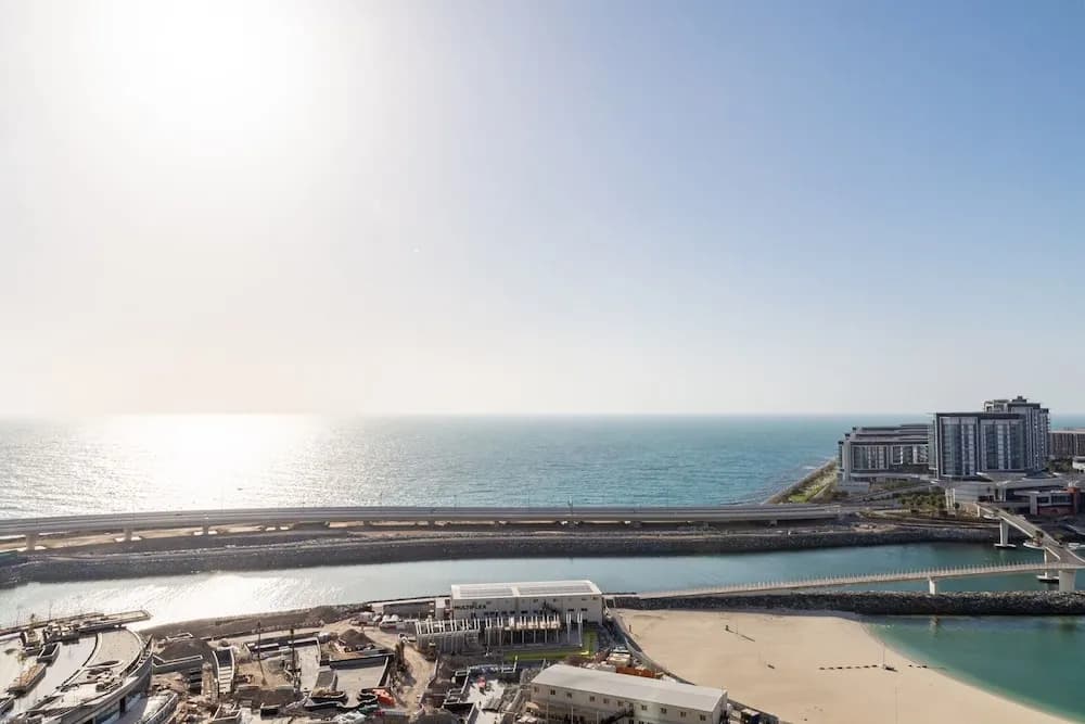 Grand 2BR w/ a Full Sea View & Direct Beach Access