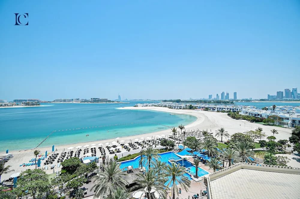 Palm Jumeirah's Spectacular Ocean-View Apartment - NBT