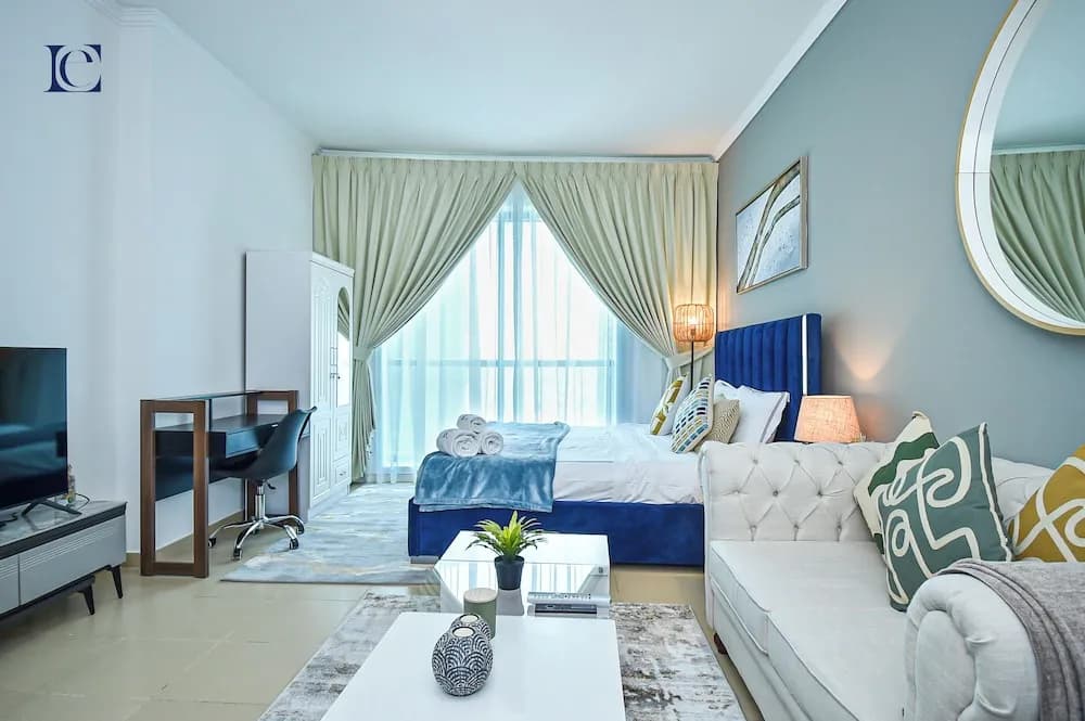 Lake View Brand New Studio in X1 Tower JLT - LND