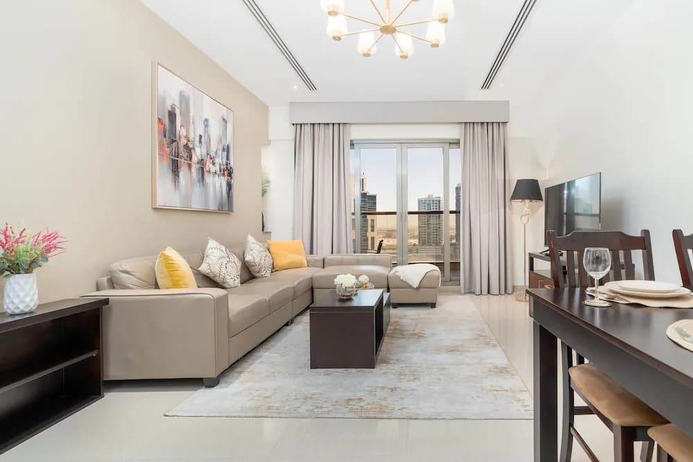 Whitesage - Wide City Views From This Large Condo With Balcony