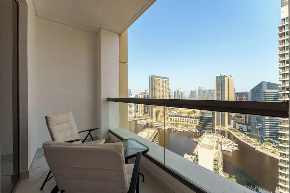 Marco Polo - Chic 1 BR with 2 balconies | Marina Views & Tram