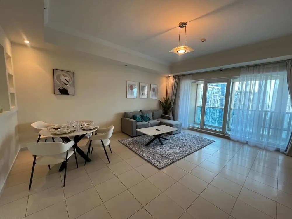 Yogi - Beautiful Burj Khalifa View in this 1BR Apartment