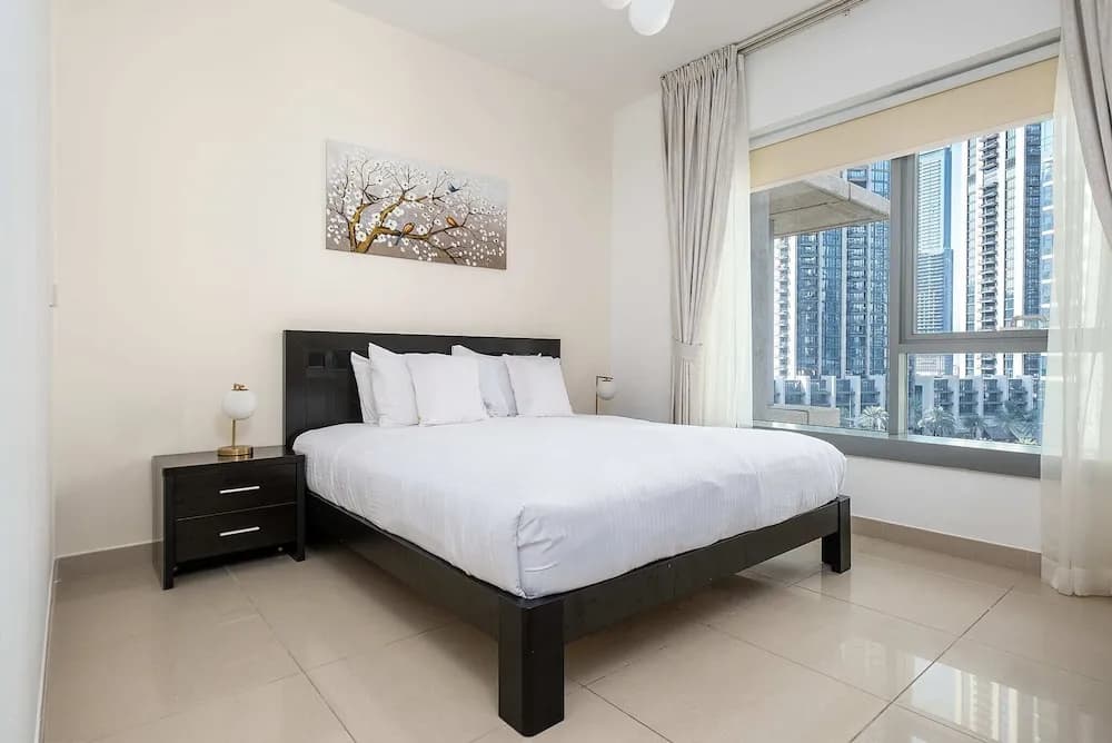 BellaVista -2 BR Apartment Fountain View