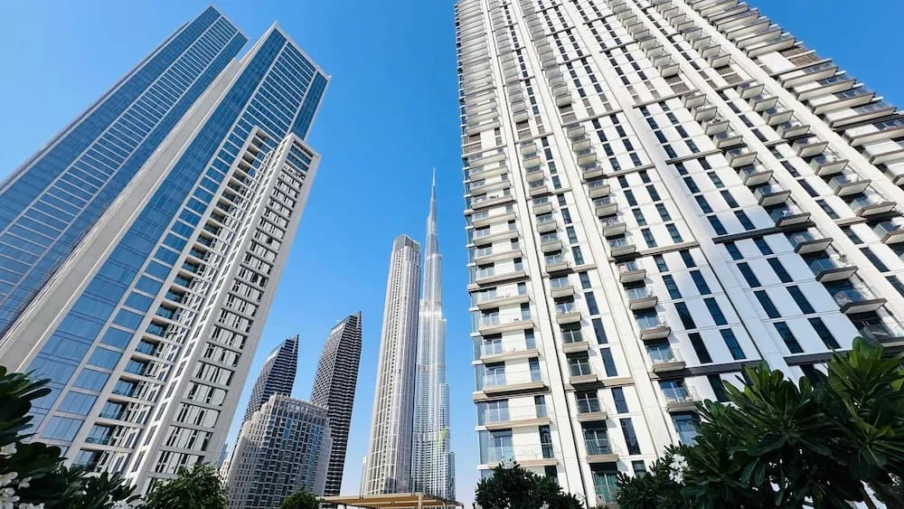 OYO HOME 1350 Premium 1-bed Apt Burj Crown
