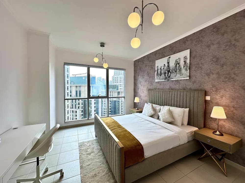 Lux BnB I The Residences I Sky Line Views