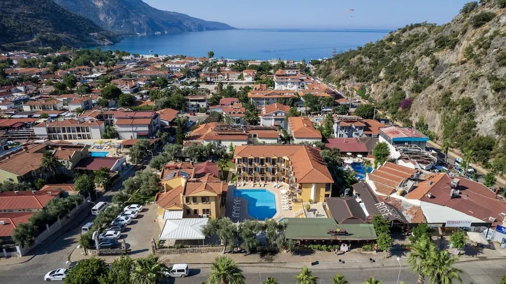 Belcehan Beach Hotel