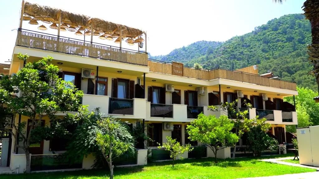 Palmiye Hotel Yacht Club