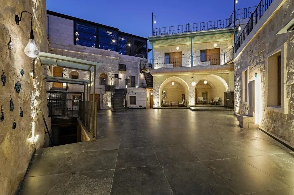 The Niche Cave Hotel +12 Adult