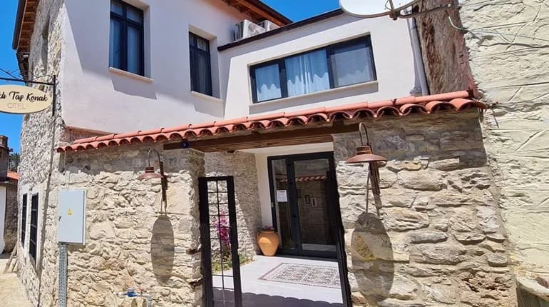 Saklı Taş Konak Hotel Urla