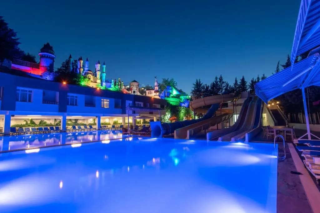 Uğurlu Termal Tatil Köyü