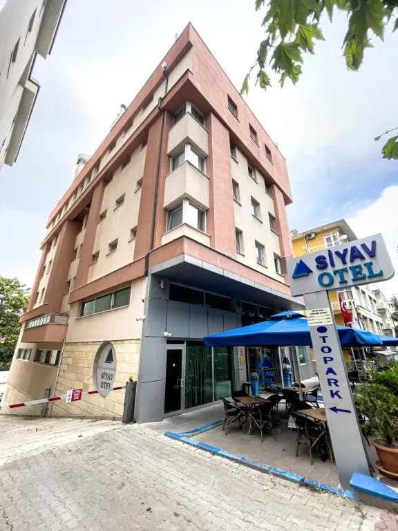 Siyav Otel