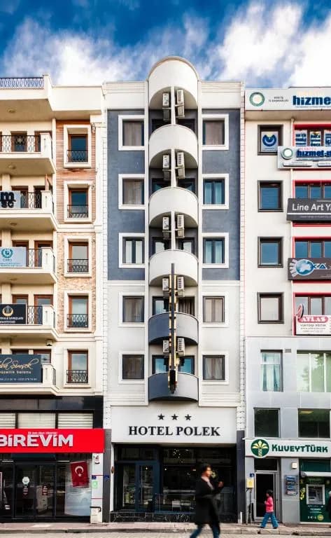 Polek Hotel