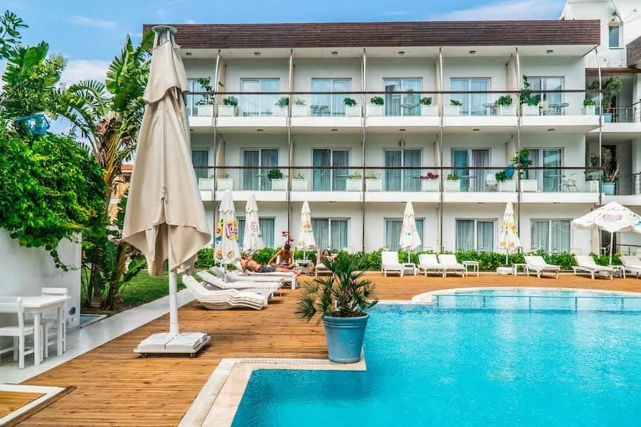 Mos Otel Çeşme