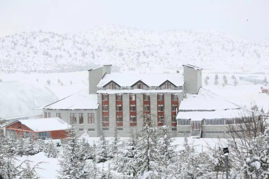 West Davraz Hotel
