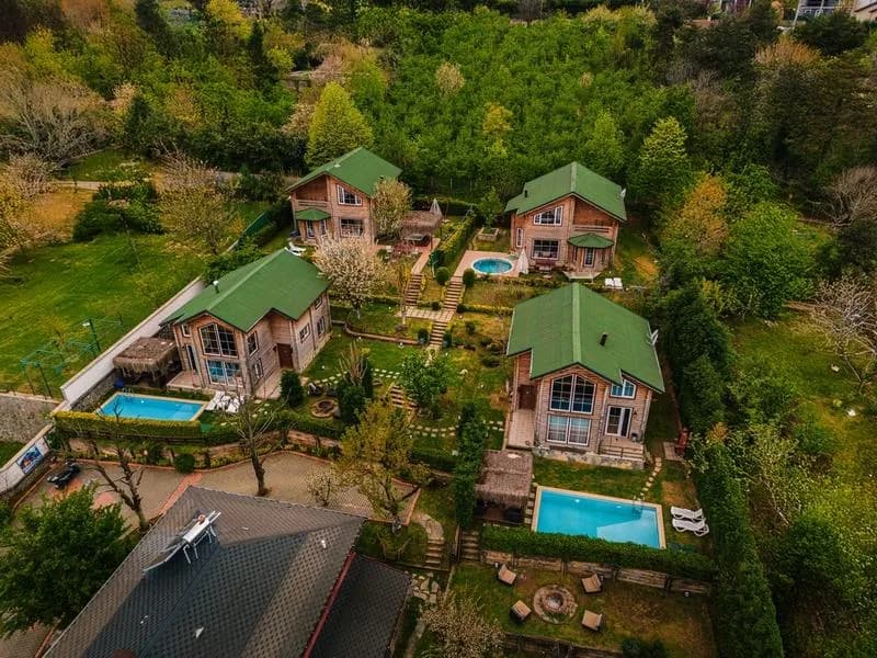 Sapanca Sahra Kütük Evleri