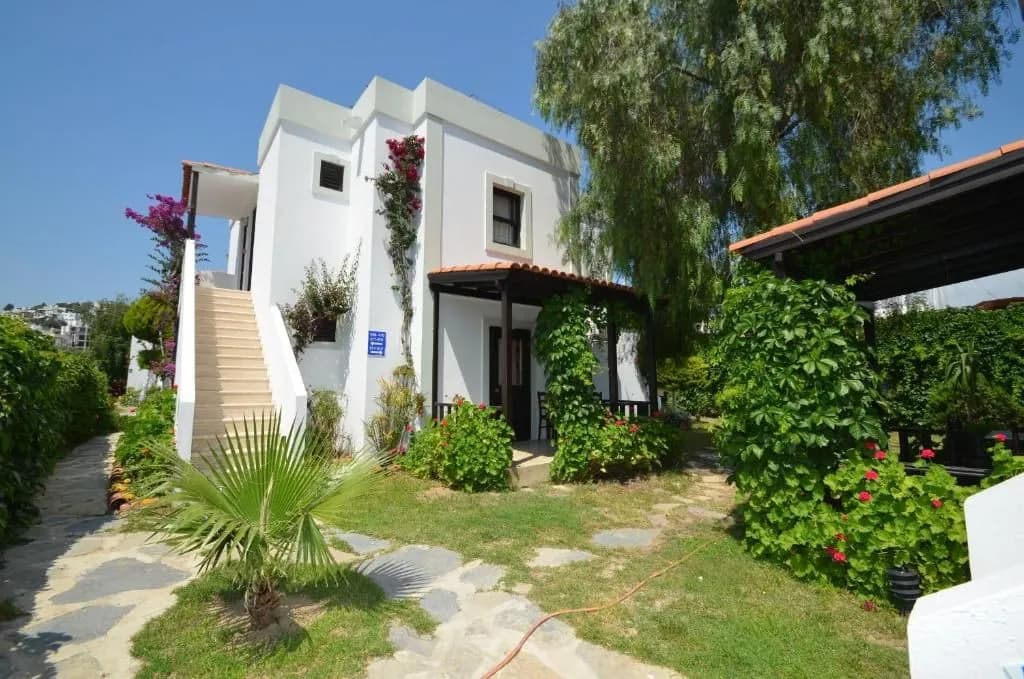 Salinas Beach Hotel