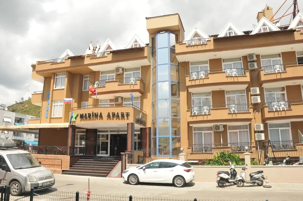 Konaklama yerinin ön cephesi