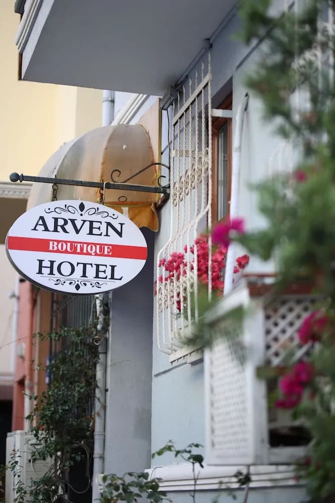 Arven Hotel