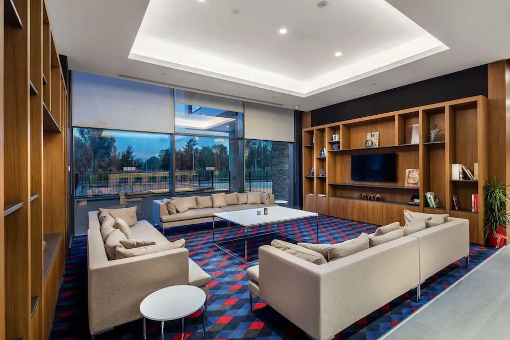 Hampton by Hilton İzmir Aliağa