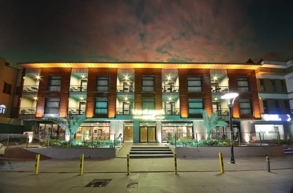 The Elegant Hotel