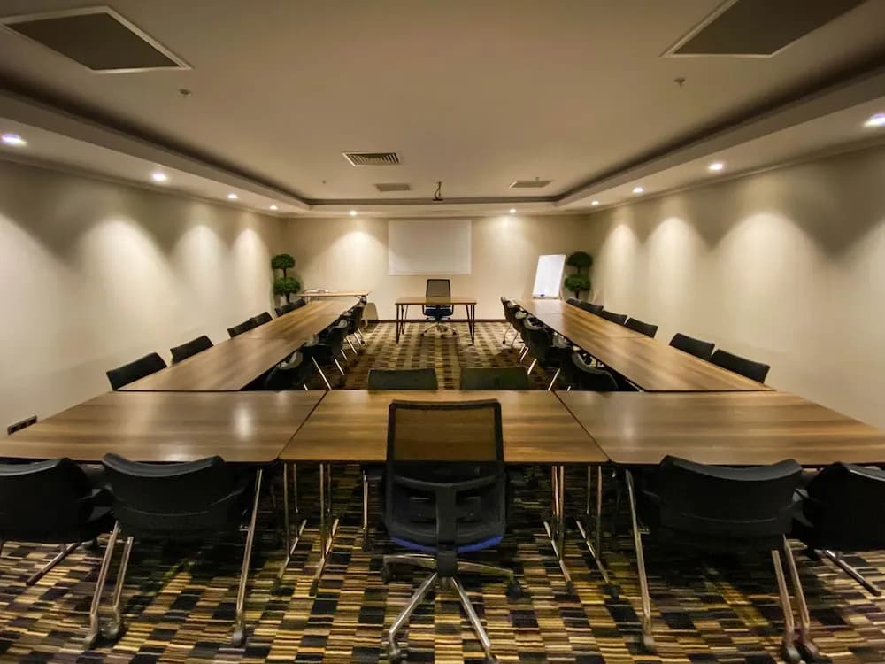 Toplantı salonu/imkânları
