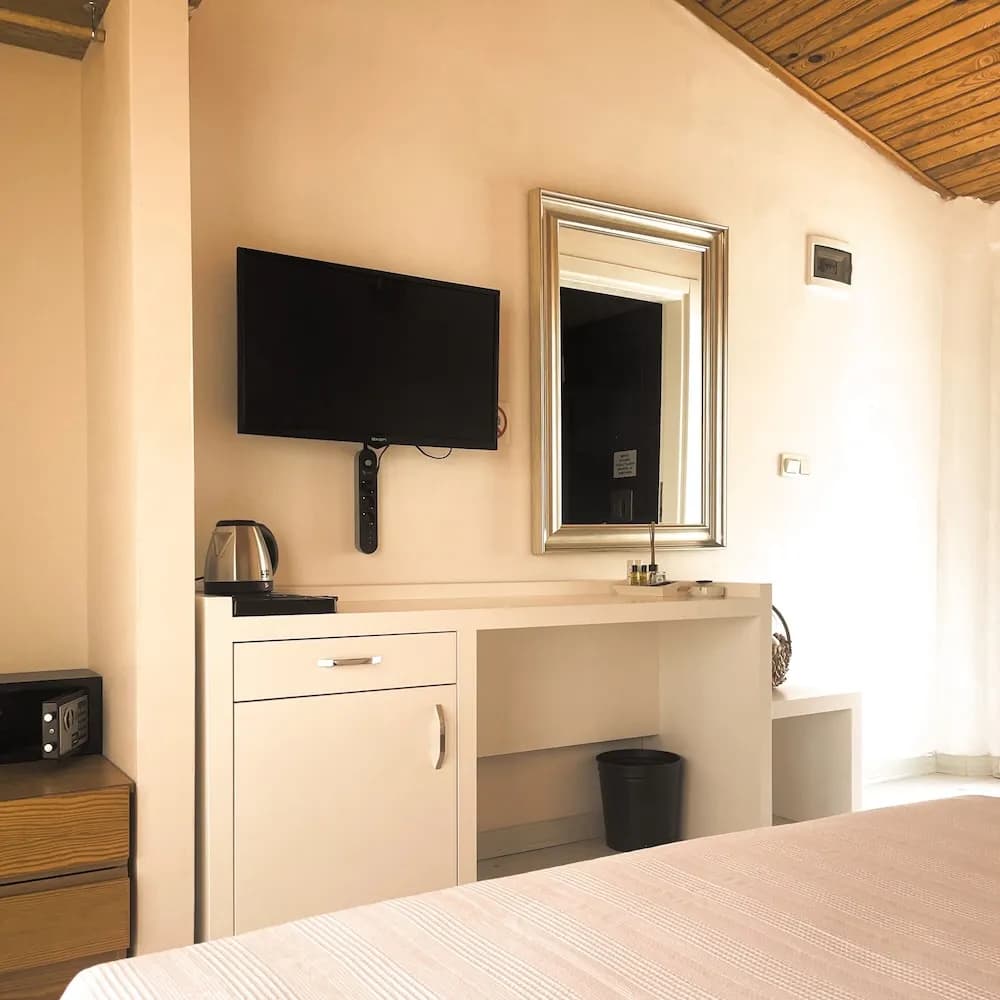 Yalim Hotel